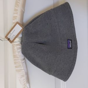 Patagonia women's fleece bucket hat small